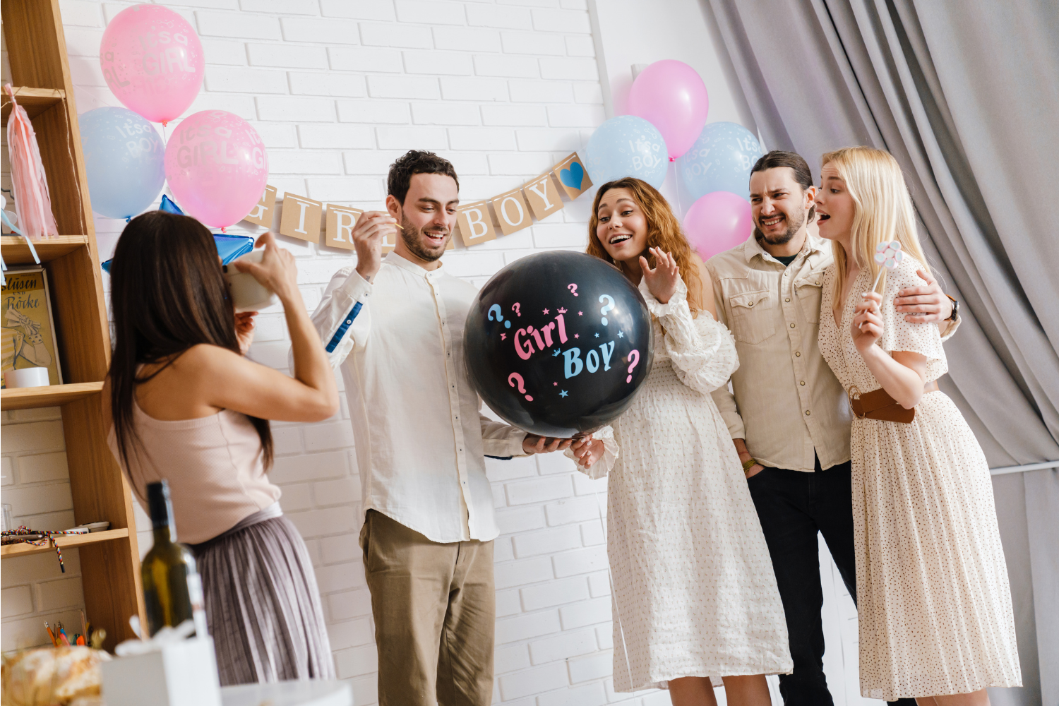 gender-reveal-minimalist-balloon
