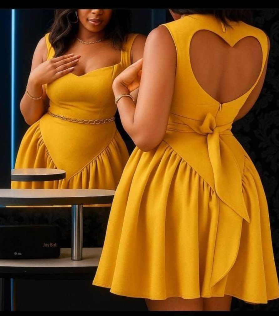 nursing-mom-outfits-essentials-flat-lay-comfortable-motherhood-fashion-heart-gown 
