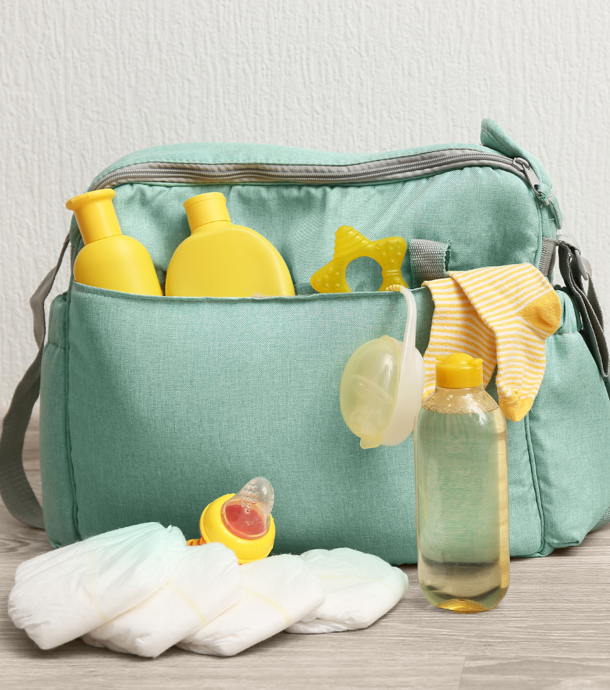 Feeding-essentials-for-newborn-baby