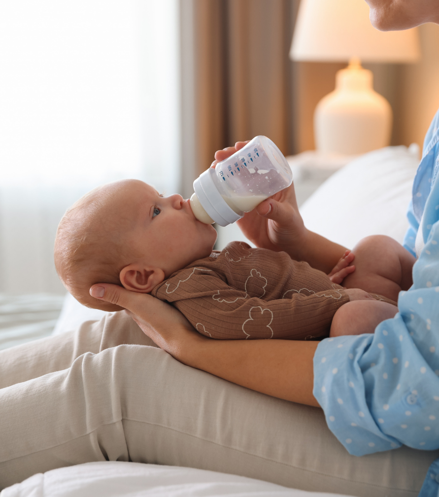 newborn-baby-routine-mother-holding-newborn-baby-feeding-morning