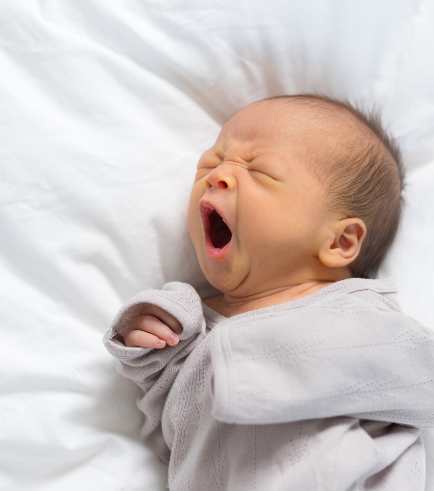 real-mom-experience-with-baby-cluster-feeding-at-night