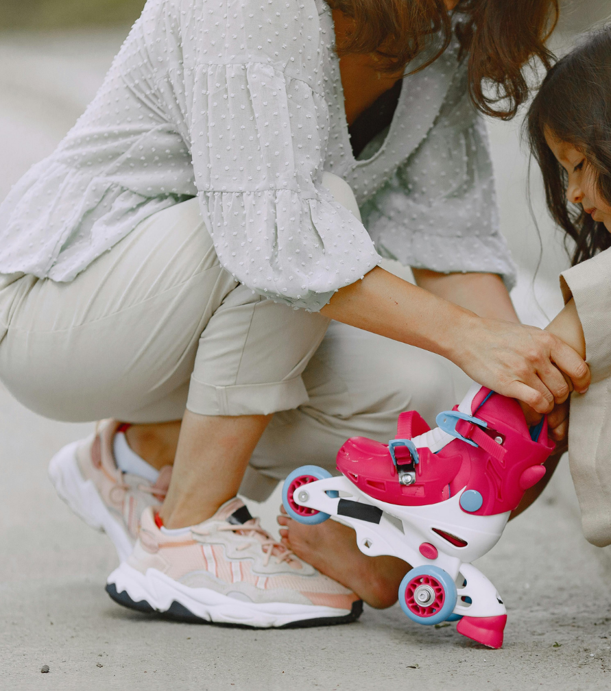 mom-casual-shoes-sneakers-slip-ons-flat-sandals-arrangement