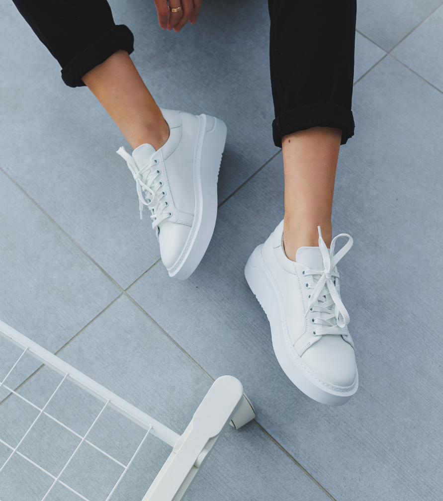 Cool Mom Outfit Ideas That Look Effortless