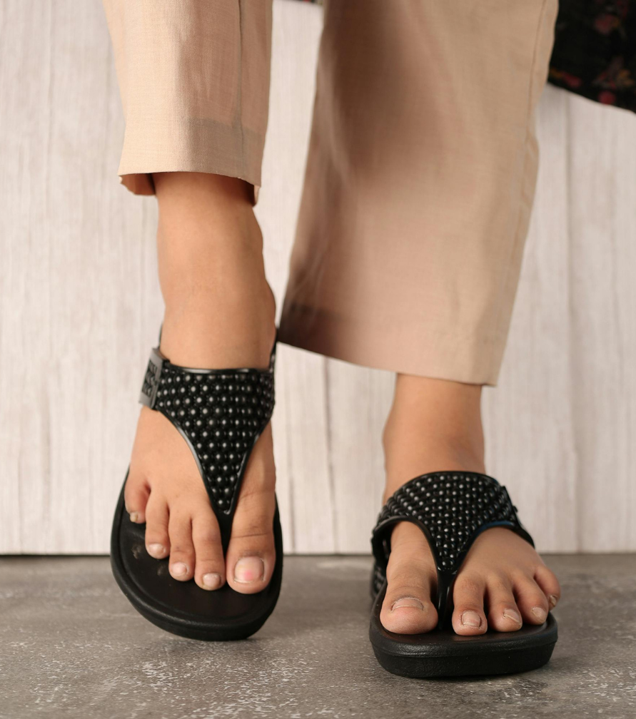 mom-casual-shoes-sneakers-slip-ons-flat-sandals-arrangement