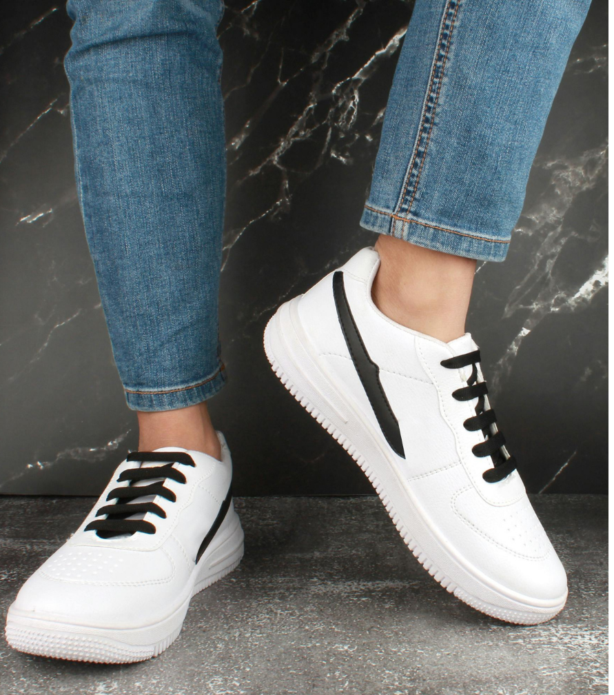 Cool Mom Outfit Ideas That Look Effortless
