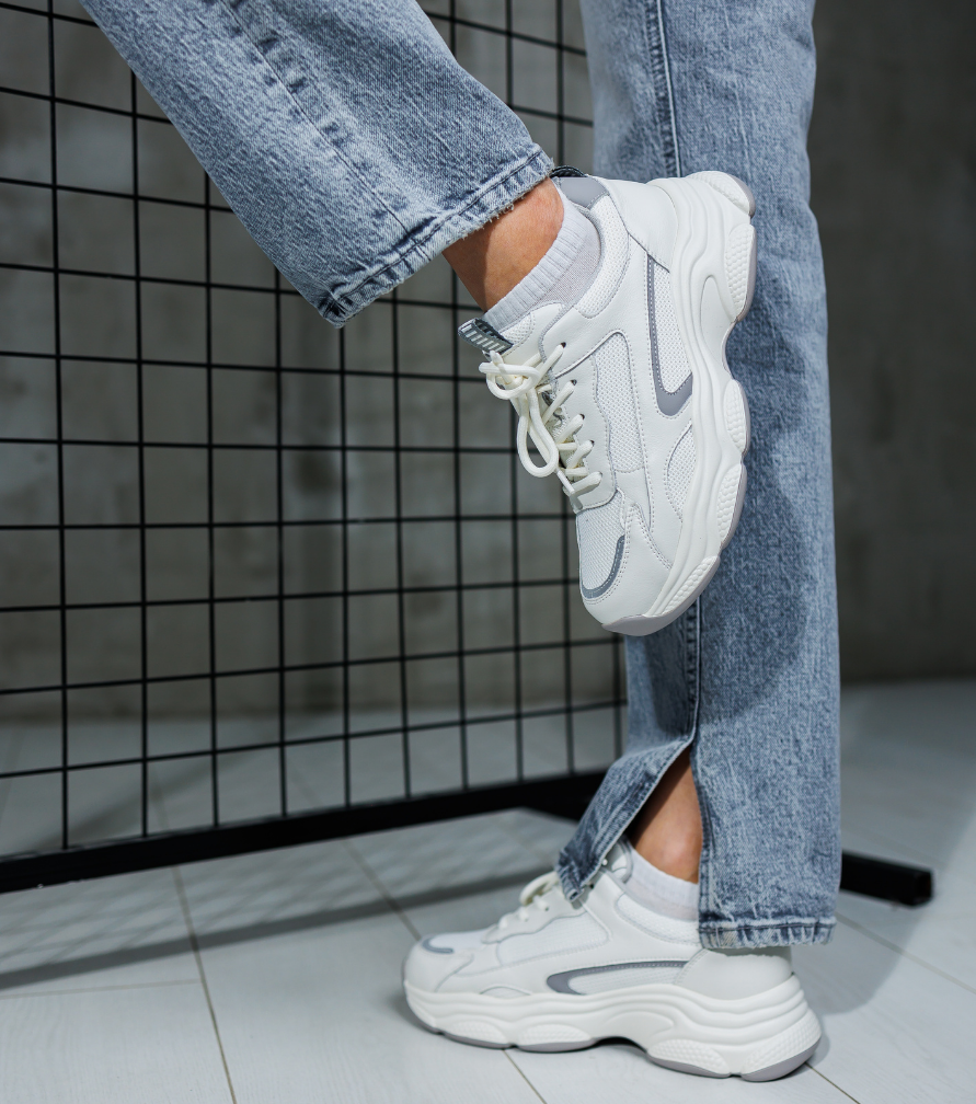 Cool Mom Outfit Ideas That Look Effortless