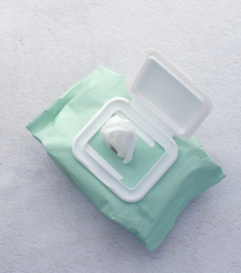 baby-wipes-affordable-gift-for-baby-boy
