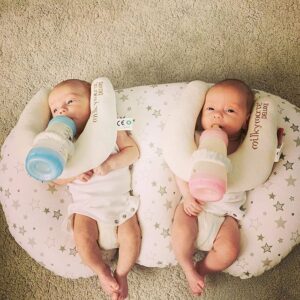 twin-feeding-pillow-for-newborn-babies