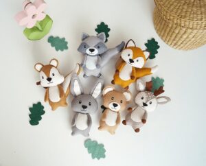felt-baby-toys-bears.